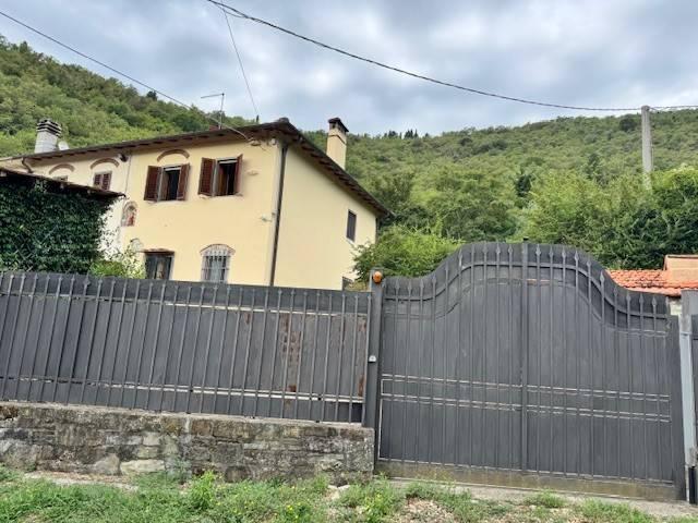 Villa Indipendente in vendita a Unione di Comuni Valdarno e Valdisieve, Pontassieve