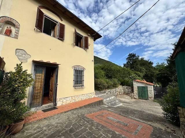 Villa Indipendente in vendita a Unione di Comuni Valdarno e Valdisieve, Pontassieve