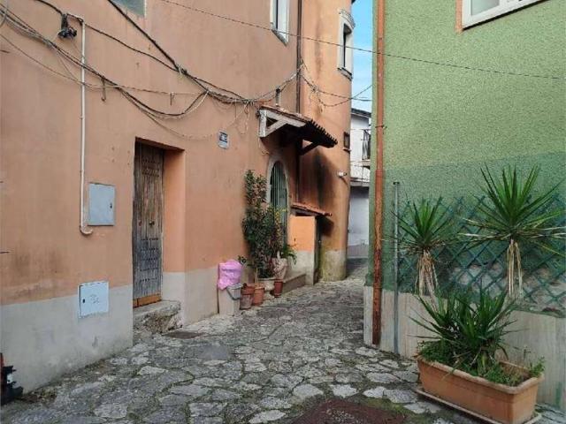 Villa Indipendente in vendita a Ponte, Campania