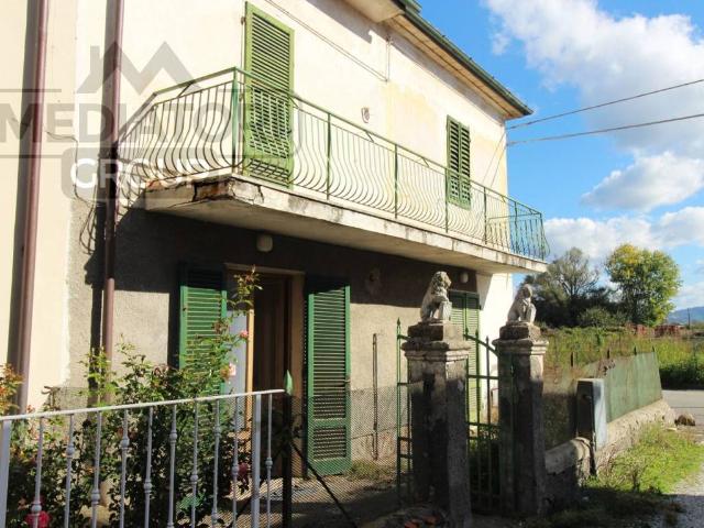 Villa Indipendente in vendita a Ponte Buggianese, Pistoia