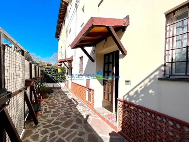 Villa Indipendente in vendita a Ponte Buggianese, Pistoia