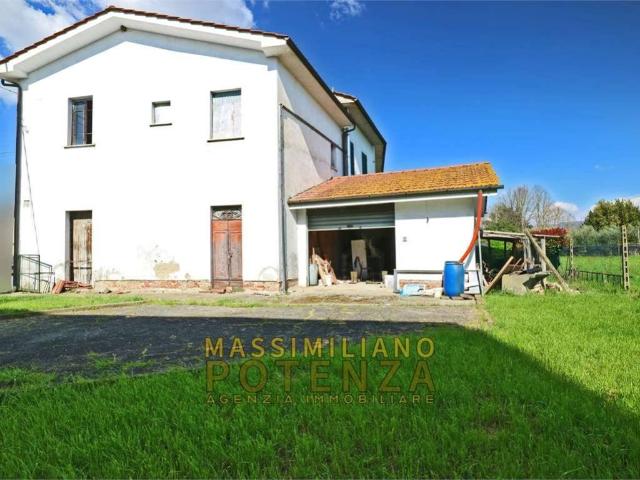 Villa Indipendente in vendita a Ponte Buggianese, Toscana