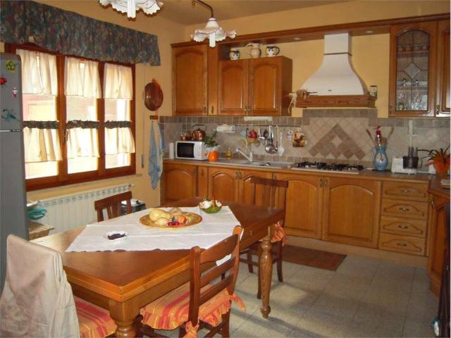 Villa Indipendente in vendita a Albinatico, Ponte Buggianese