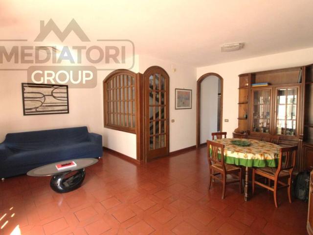 Villa Indipendente in vendita a Ponte Buggianese, Pistoia