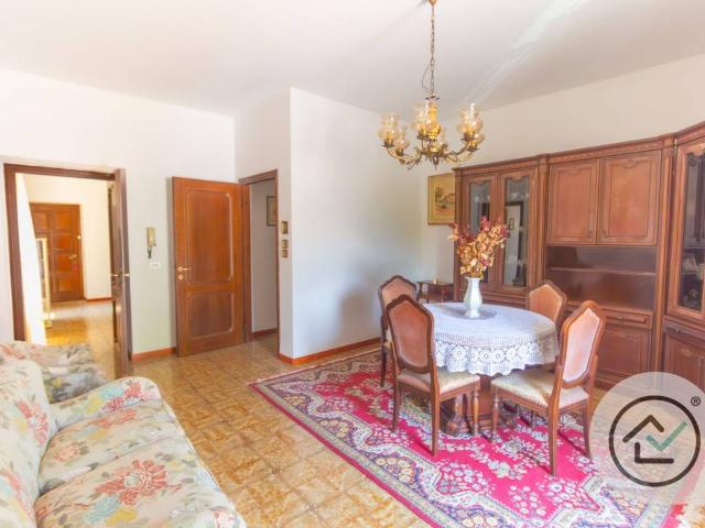 Villa Indipendente in vendita a Lezza, Ponte Lambro