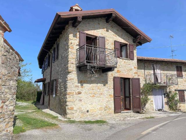 Villa Indipendente in vendita a Ponte Nizza, Lombardia