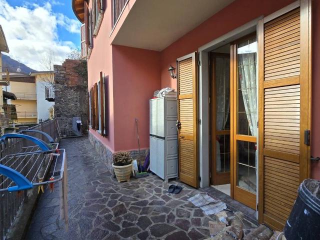 Villa Indipendente in vendita a Ponte Nossa, Lombardia