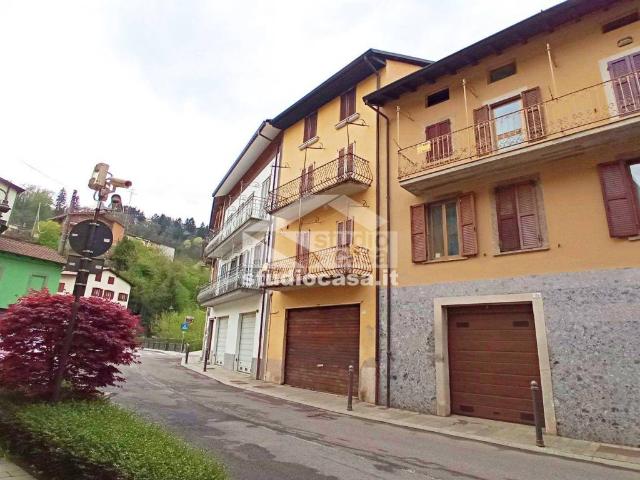 Villa Indipendente in vendita a Ponte Nossa, Lombardia