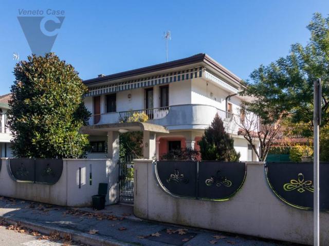 Villa Indipendente in vendita a Roncaglia, Ponte San Nicolò