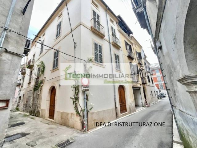 Villa Indipendente in vendita a Pontecorvo, Lazio