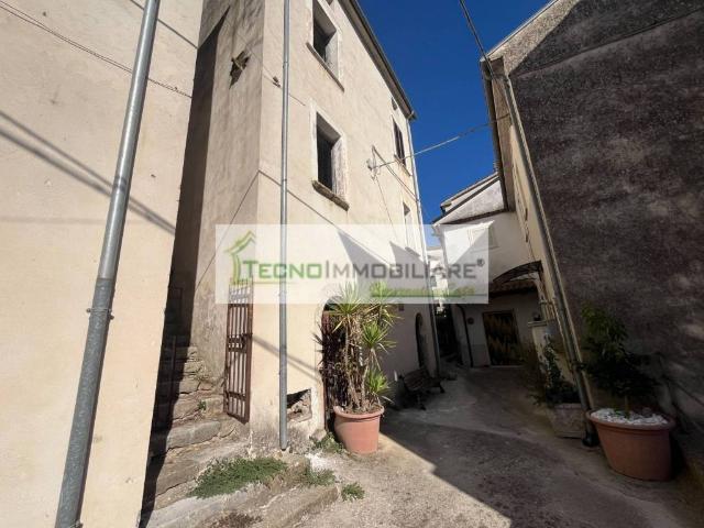Villa Indipendente in vendita a Sant'Oliva, Pontecorvo