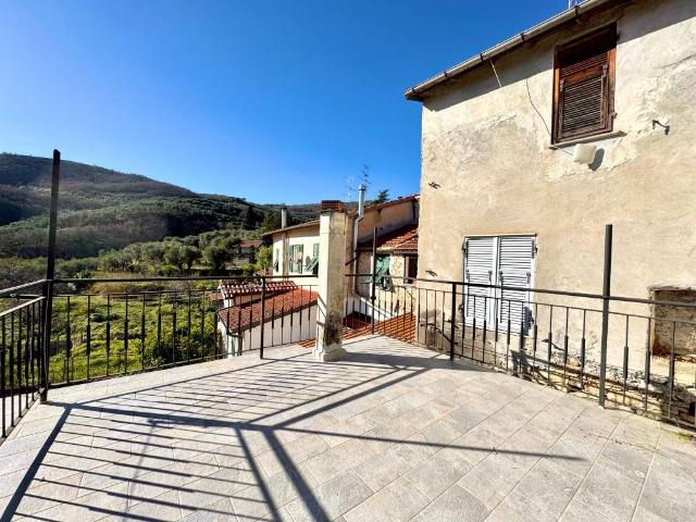 Villa Indipendente in vendita a Pontedassio, Liguria