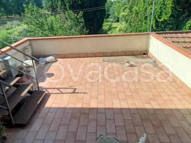 Villa Indipendente in vendita a Le Cantine, Pontedera