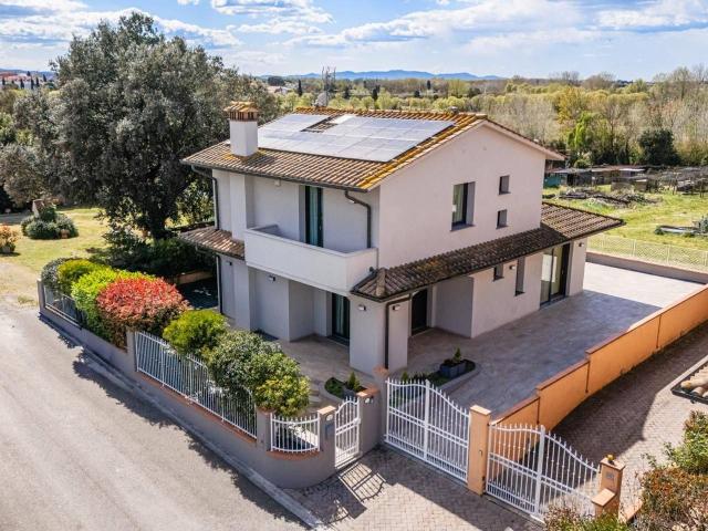 Villa Indipendente in vendita a Romito, Pontedera