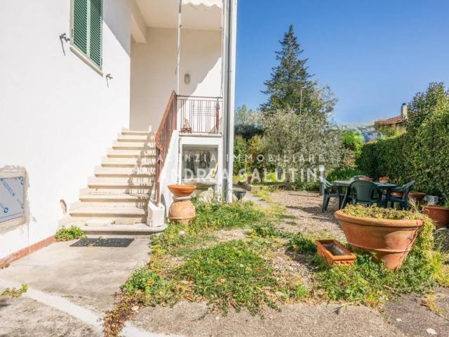 Villa Indipendente in vendita a Via del Pino, Pontedera