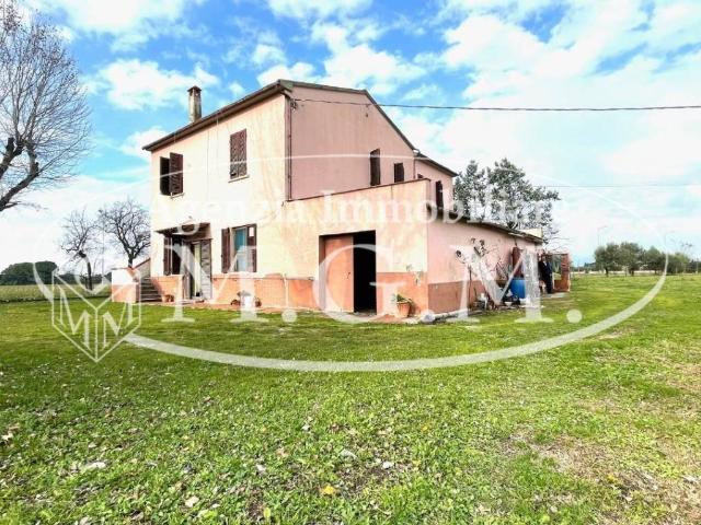 Villa Indipendente in vendita a Santa Lucia, Pontedera