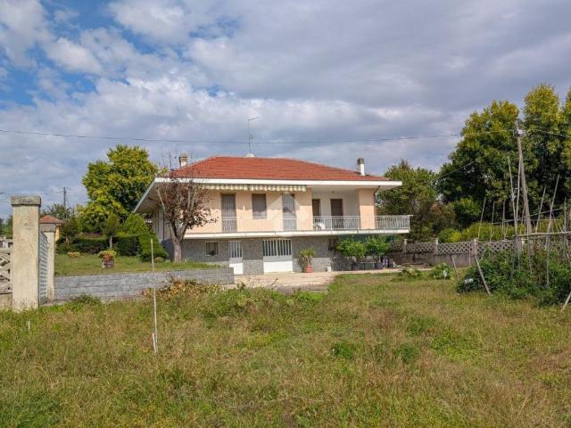 Villa Indipendente in vendita a Piemonte, Alessandria