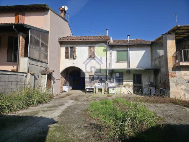 Villa Indipendente in vendita a Pontevico, Lombardia