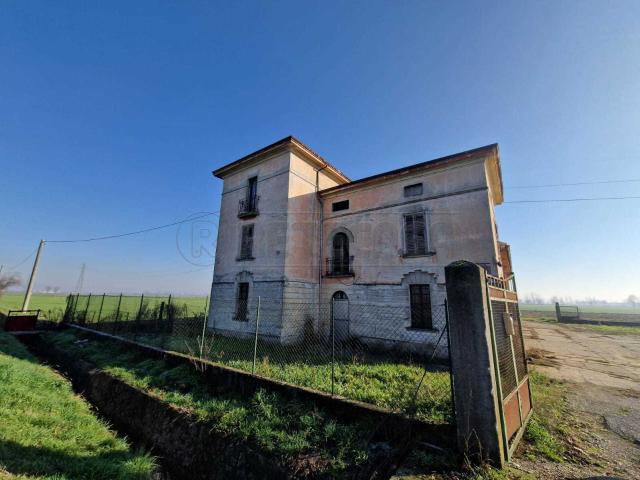 Villa Indipendente in vendita a Pontevico, Lombardia