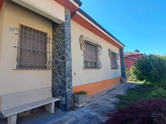 Villa Indipendente in vendita a Piemonte, Alessandria