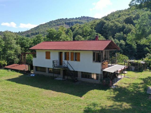 Villa Indipendente in vendita a Pontinvrea, Liguria