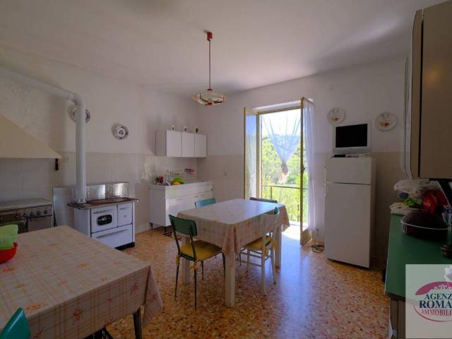 Villa Indipendente in vendita a Pontinvrea, Liguria