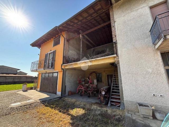 Villa Indipendente in vendita a Pontirolo Nuovo, Lombardia