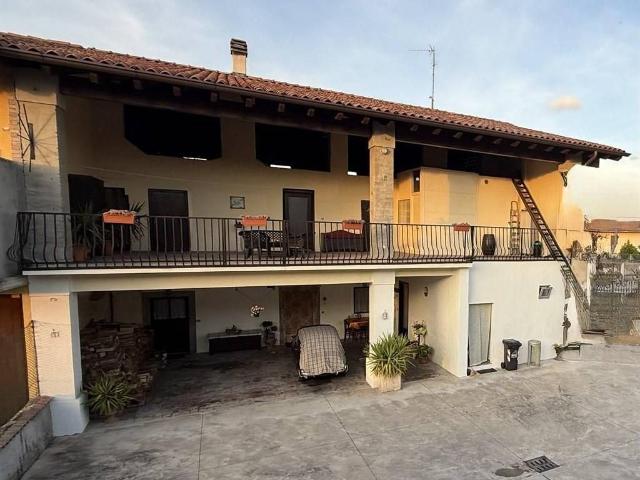 Villa Indipendente in vendita a Pontoglio, Lombardia
