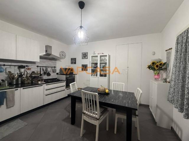 Villa Indipendente in vendita a Pontoglio, Lombardia
