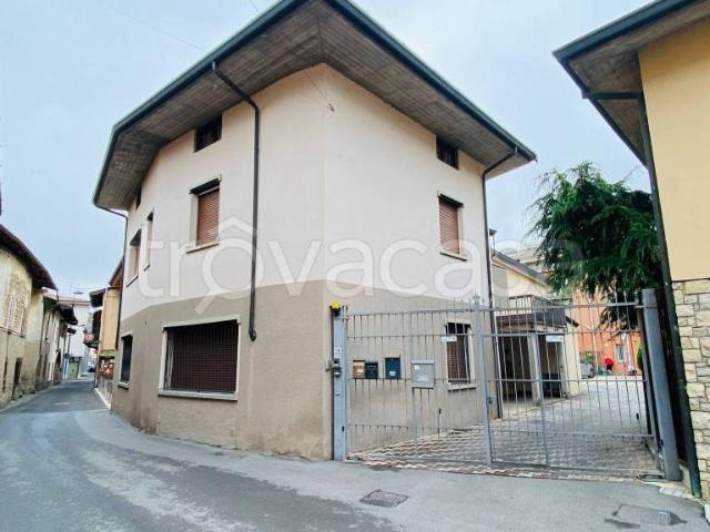 Villa Indipendente in vendita a Pontoglio, Lombardia
