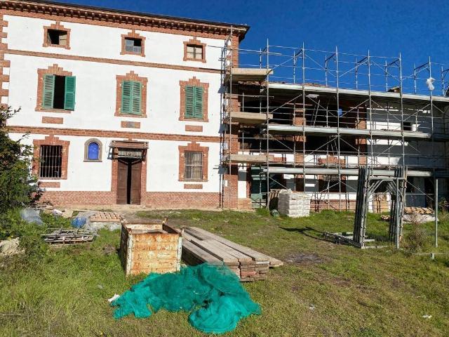 Villa Indipendente in vendita a Piemonte, Alessandria