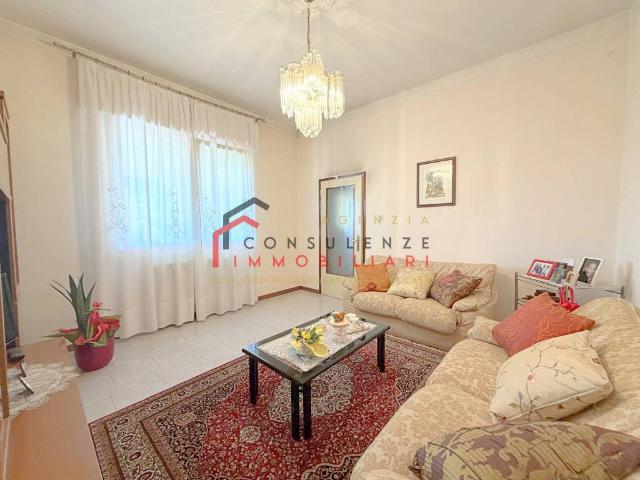 Villa Indipendente in vendita a Ponzano Veneto, Ponzano