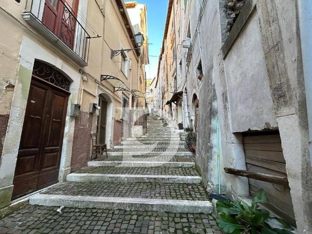 Villa Indipendente in vendita a Popoli, Abruzzo