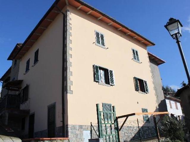 Villa Schiera in vendita a Poppi, Toscana