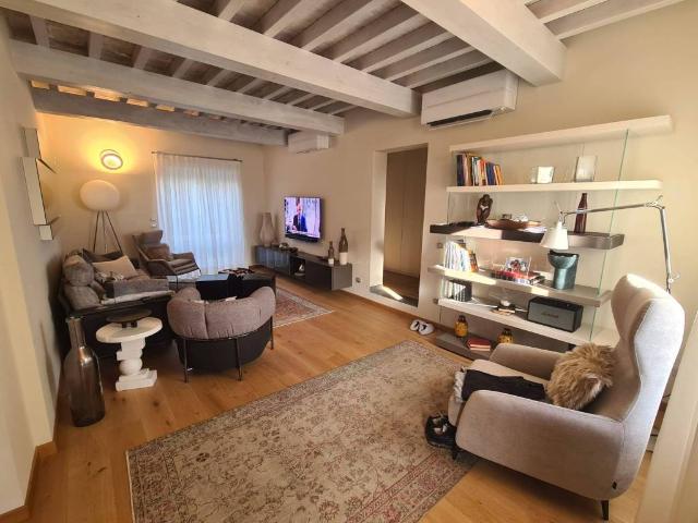 Villa Indipendente in vendita a Rughi, Porcari