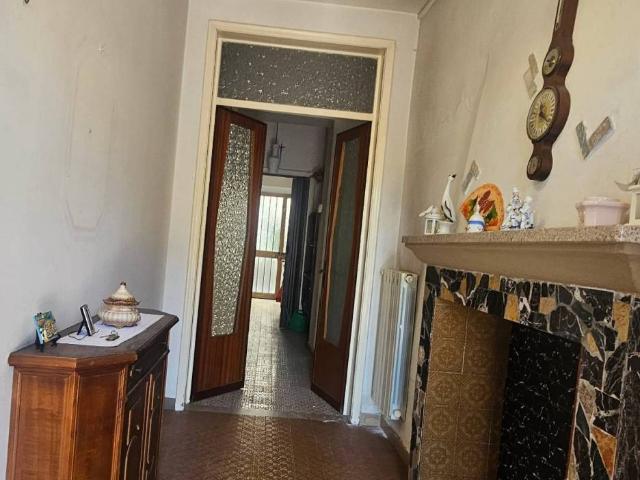 Villa Indipendente in vendita a Porcari, Lucca