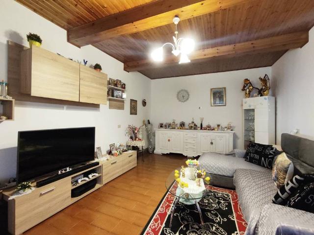 Villa Indipendente in vendita a Rughi, Porcari