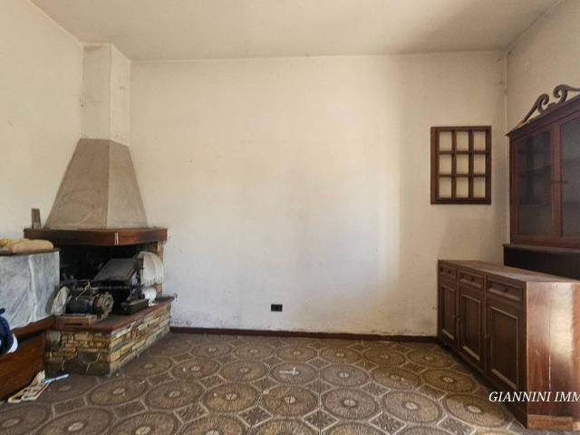 Villa Indipendente in vendita a Porcari, Lucca