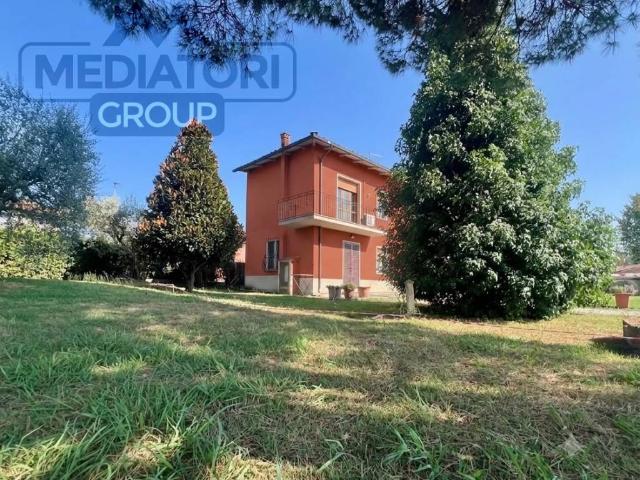 Villa Indipendente in vendita a Porcari, Toscana