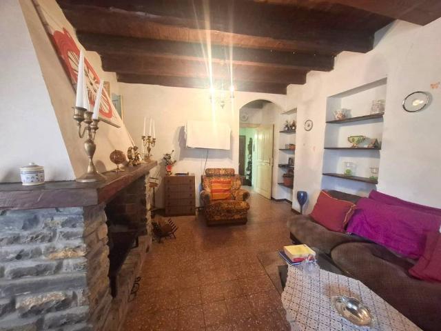 Villa Indipendente in vendita a Pornassio, Liguria