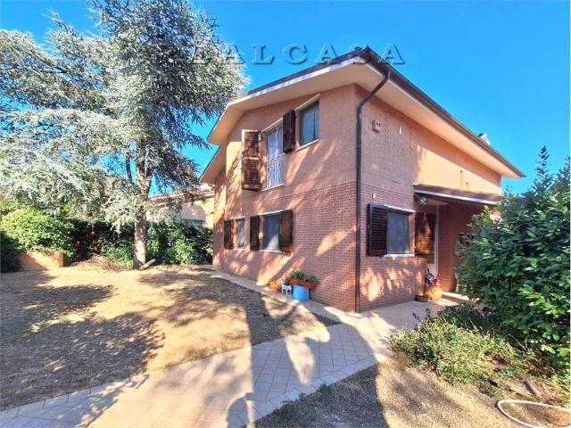 Villa Indipendente in vendita a Marche, Macerata