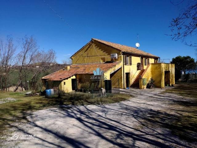 Villa Indipendente in vendita a Marche, Fermo