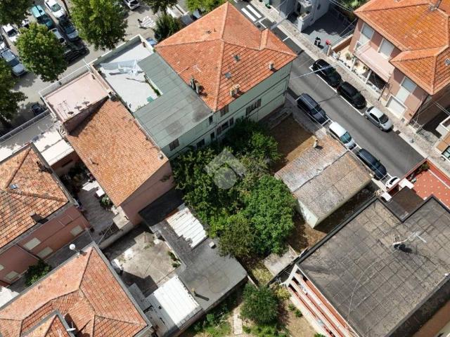 Villa Indipendente in vendita a Faleriense, Marche
