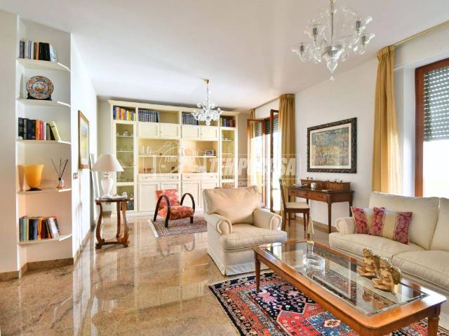 Villa Indipendente in vendita a Faleriense, Marche