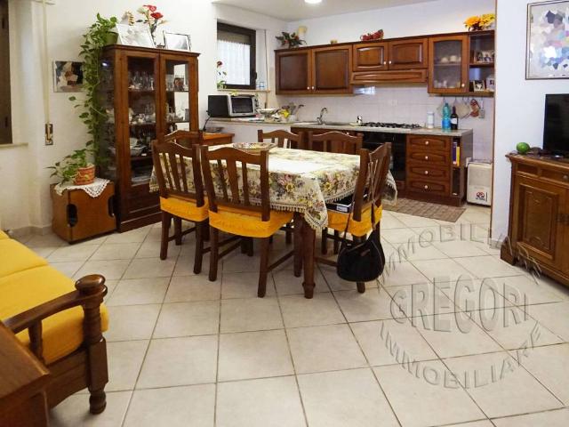 Villa Indipendente in vendita a Marche, Fermo