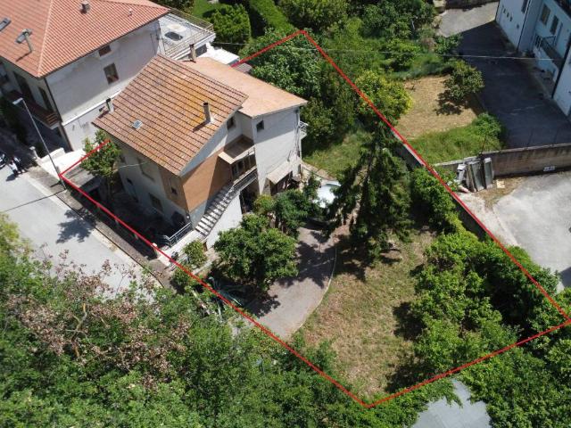 Villa Indipendente in vendita a Corva, Marche