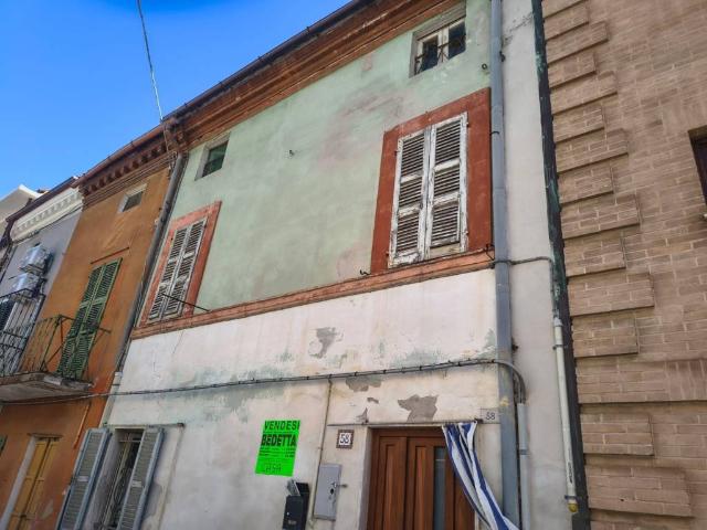 Villa Indipendente in vendita a Centro, Marche
