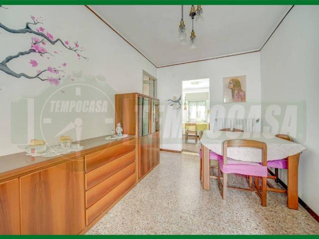 Villa Indipendente in vendita a Muceno, Porto Valtravaglia