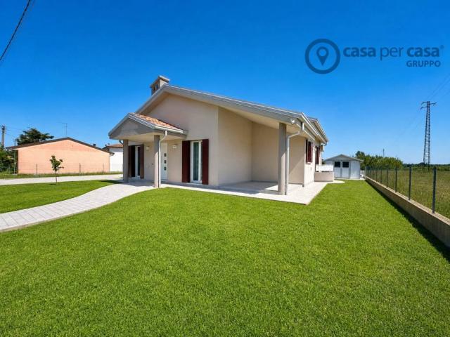 Villa Indipendente in vendita a Porto Viro, Veneto