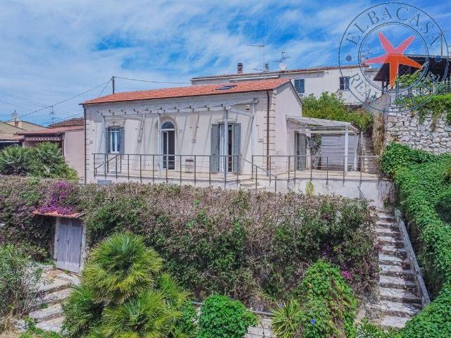 Villa Indipendente in vendita a Magazzini, Portoferraio